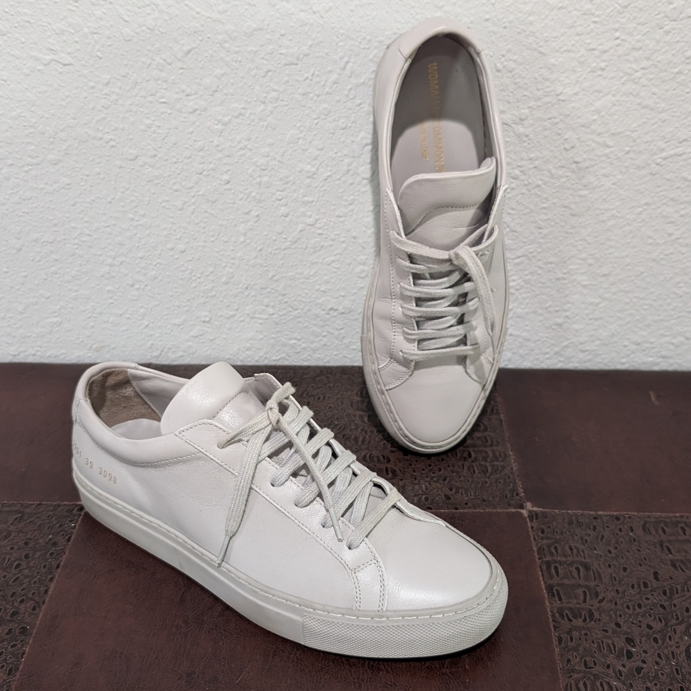 COMMON PROJECTS $480 USD Gray Original Achilles Low Sneakers Size 8.5